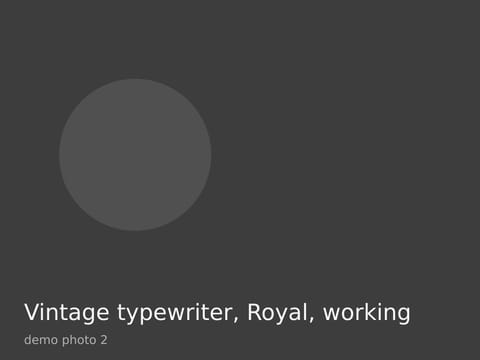 Vintage typewriter, Royal, working, photo 2